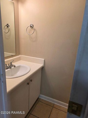 2826 Louisiana Avenue Apt 1111, Lafayette, LA 70501