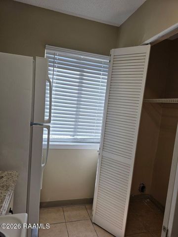 2826 Louisiana Avenue Apt 1111, Lafayette, LA 70501