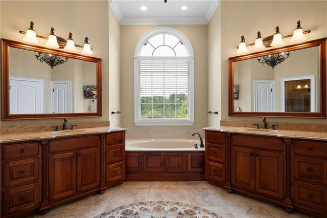 10 Mountain Breeze Road, Taylorsville, GA 30178