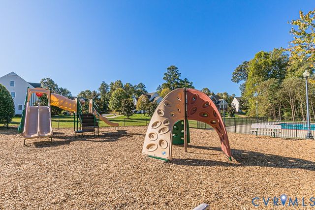 7404 Smoothbore Ln, Mechanicsville, VA 23116