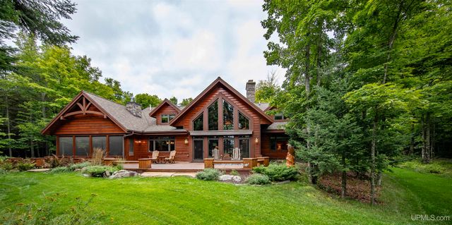 195 Homan Lake Road, Iron River, MI 49935