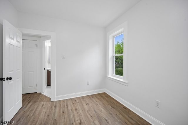 18 Hilton Ave, Maplewood Twp., NJ 07040