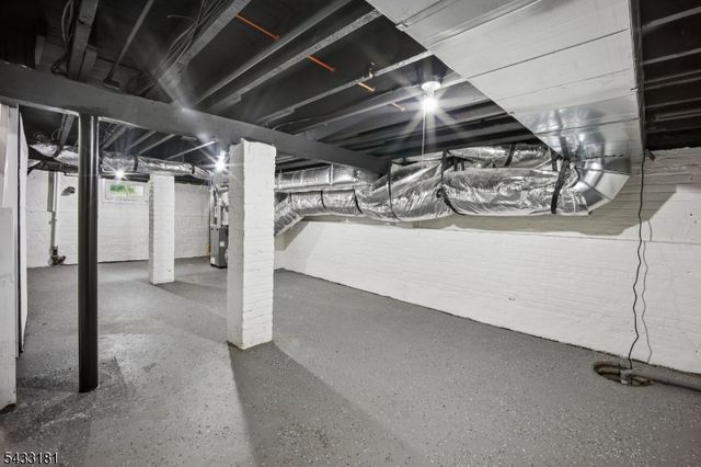 18 Hilton Ave, Maplewood Twp., NJ 07040