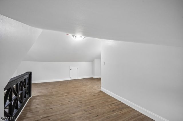 18 Hilton Ave, Maplewood Twp., NJ 07040