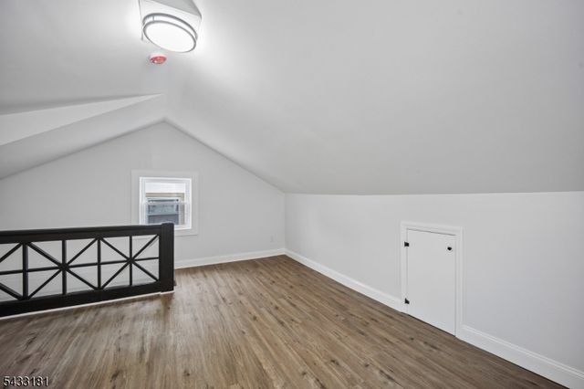18 Hilton Ave, Maplewood Twp., NJ 07040