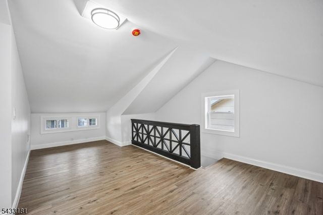 18 Hilton Ave, Maplewood Twp., NJ 07040