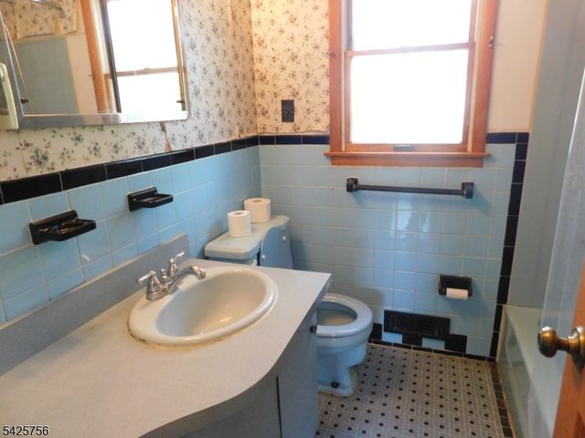 147 Johanson Ave, Hillsborough Twp., NJ 08844