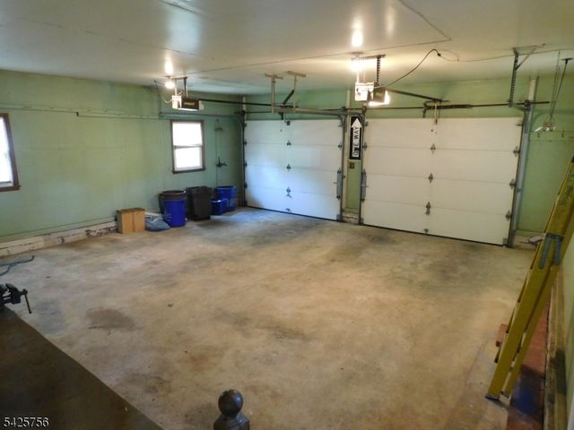 147 Johanson Ave, Hillsborough Twp., NJ 08844