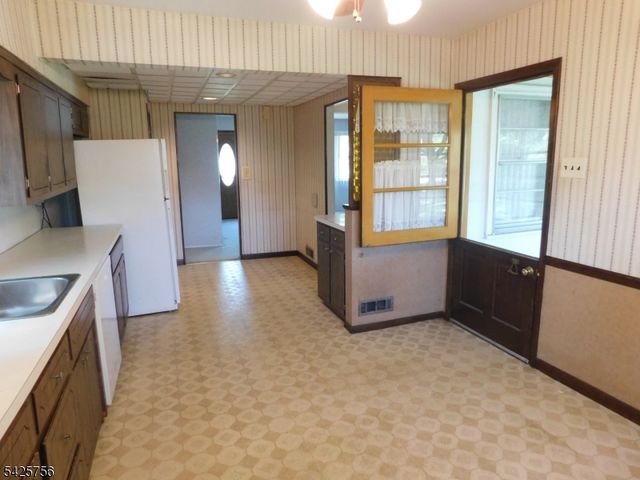 147 Johanson Ave, Hillsborough Twp., NJ 08844