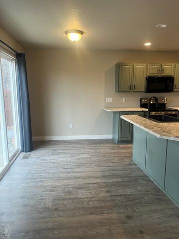 4315 Outlook Blvd, Pueblo, CO 81008