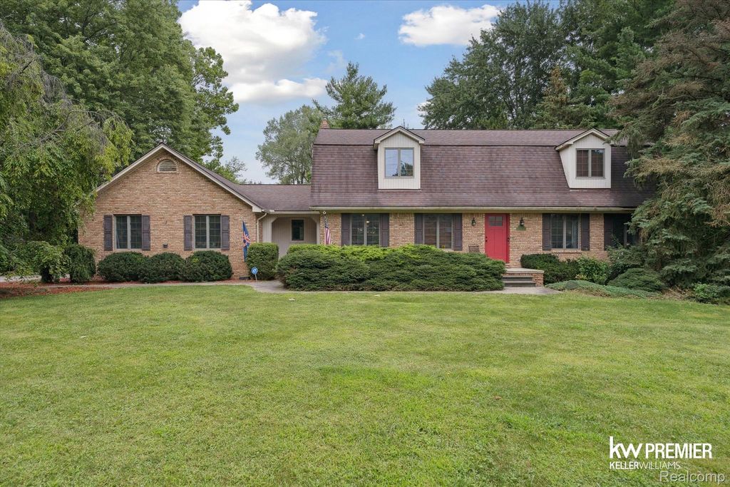 1751 Trafalgar Square, Rochester Hills, MI 48309