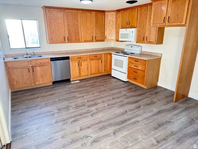 35 AIRLANE DR, Clearfield, UT 84015