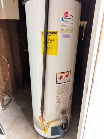 35 AIRLANE DR, Clearfield, UT 84015