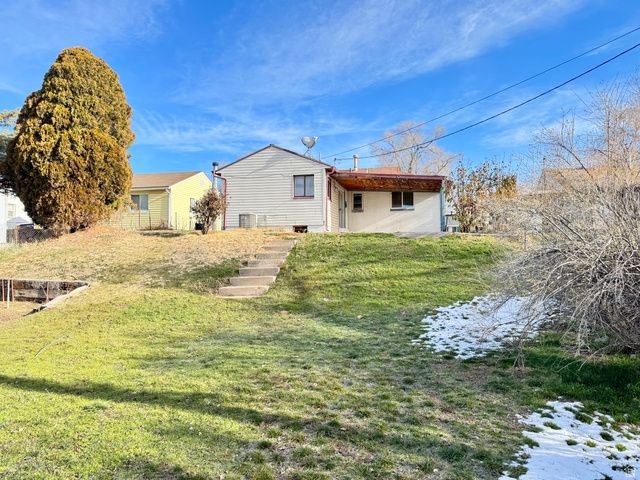 35 AIRLANE DR, Clearfield, UT 84015
