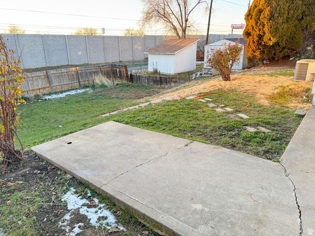 35 AIRLANE DR, Clearfield, UT 84015