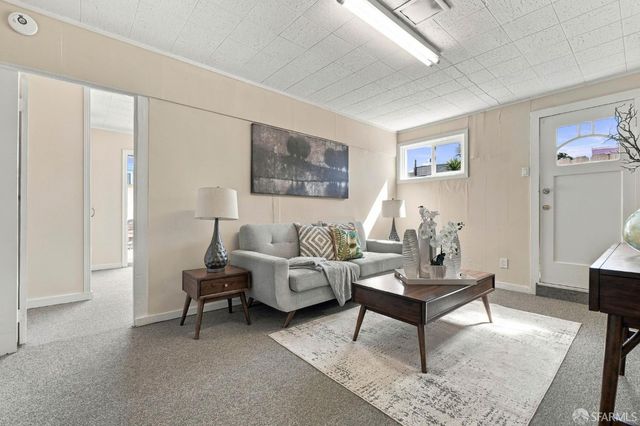 2074 48th Avenue, San Francisco, CA 94116