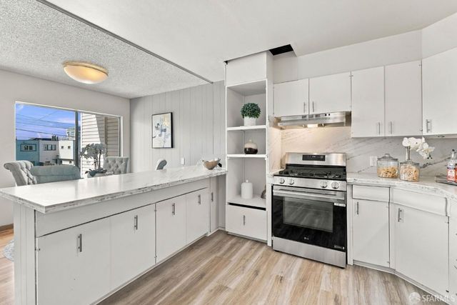 2074 48th Avenue, San Francisco, CA 94116