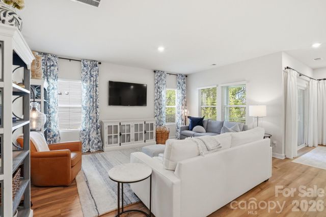 4514 Duplin Drive, Charlotte, NC 28214