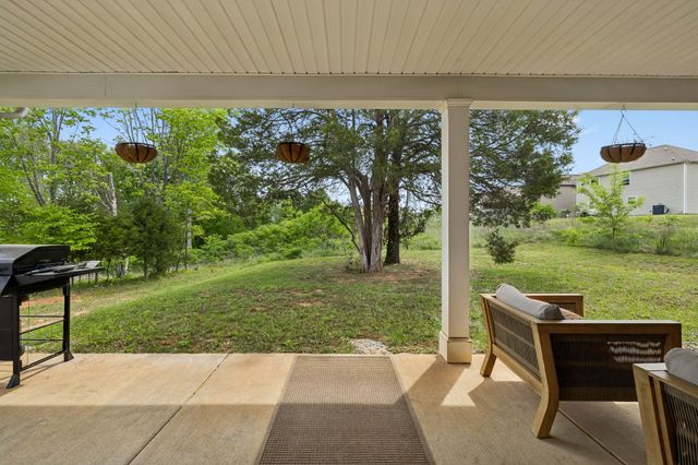 745 Cedar Ln, Springfield, TN 37172