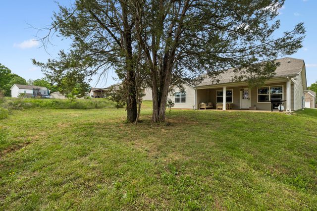 745 Cedar Ln, Springfield, TN 37172