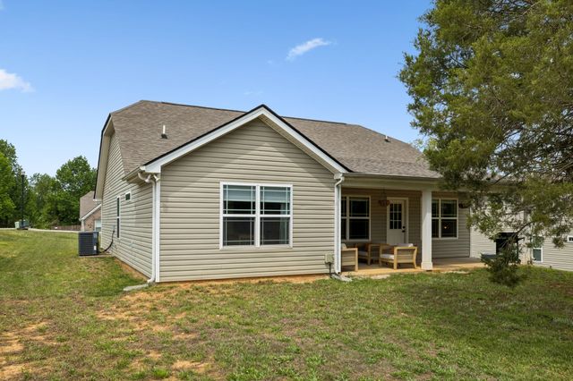 745 Cedar Ln, Springfield, TN 37172
