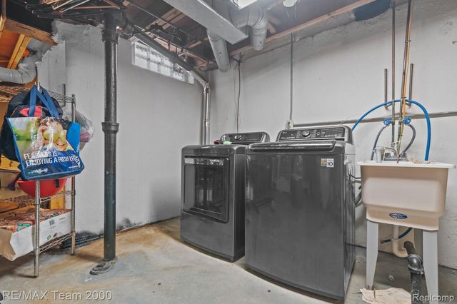 39234 Gloucester Street, Westland, MI 48186