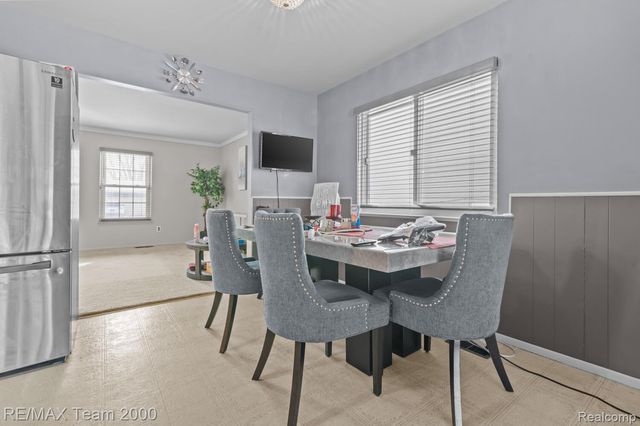 39234 Gloucester Street, Westland, MI 48186