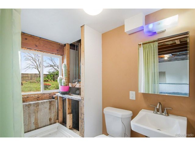 1166 Ouray St, Aurora, CO 80011