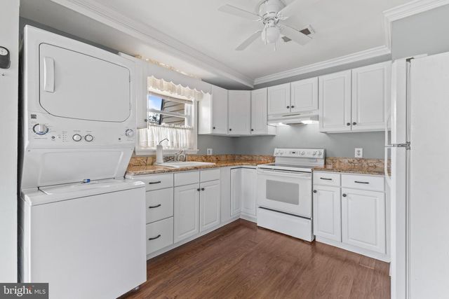 24-6 FLORENCE TOLLGATE PL, Burlington, NJ 08016