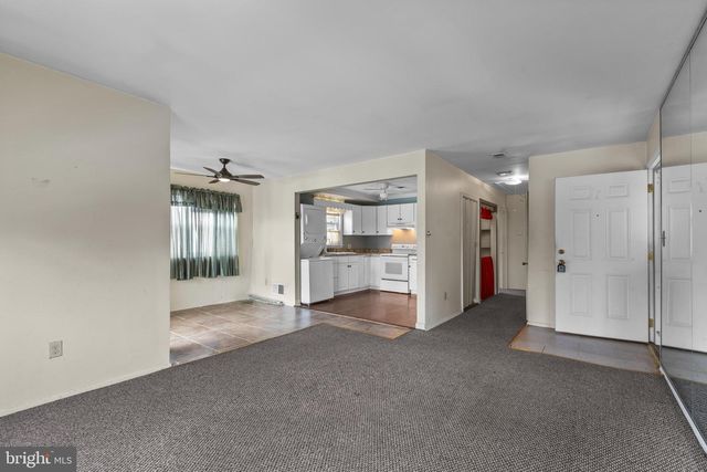 24-6 FLORENCE TOLLGATE PL, Burlington, NJ 08016