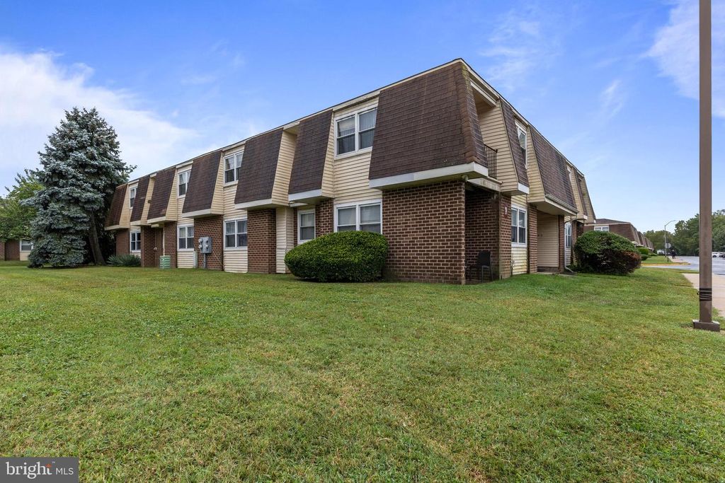 24-6 FLORENCE TOLLGATE PL, Burlington, NJ 08016