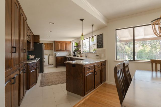 1509 W San Madele Avenue, Fresno, CA 93711