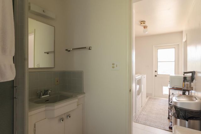 1509 W San Madele Avenue, Fresno, CA 93711