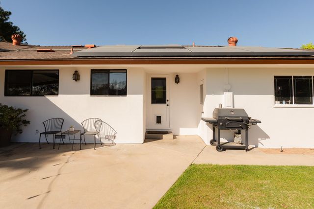 1509 W San Madele Avenue, Fresno, CA 93711