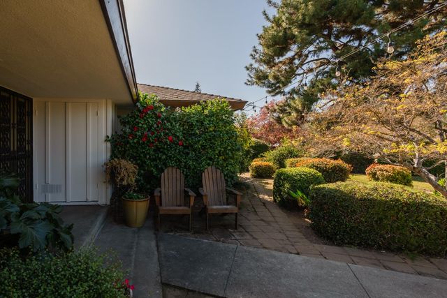 1509 W San Madele Avenue, Fresno, CA 93711