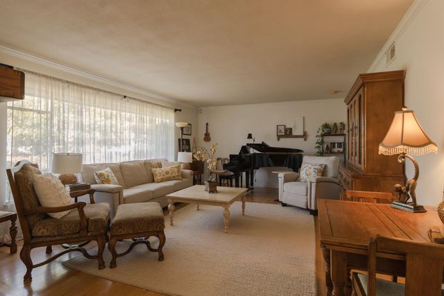 1509 W San Madele Avenue, Fresno, CA 93711