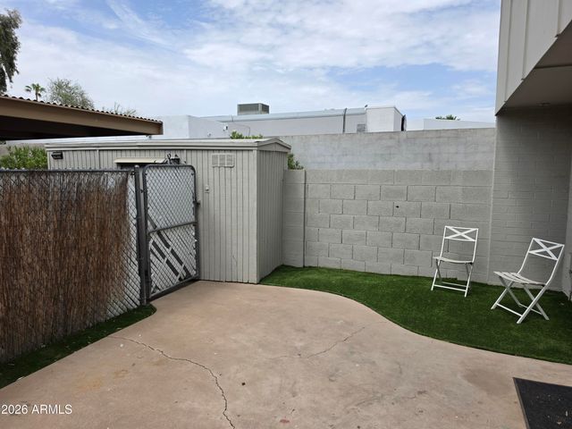 8407 E CHAPARRAL Road, Scottsdale, AZ 85250