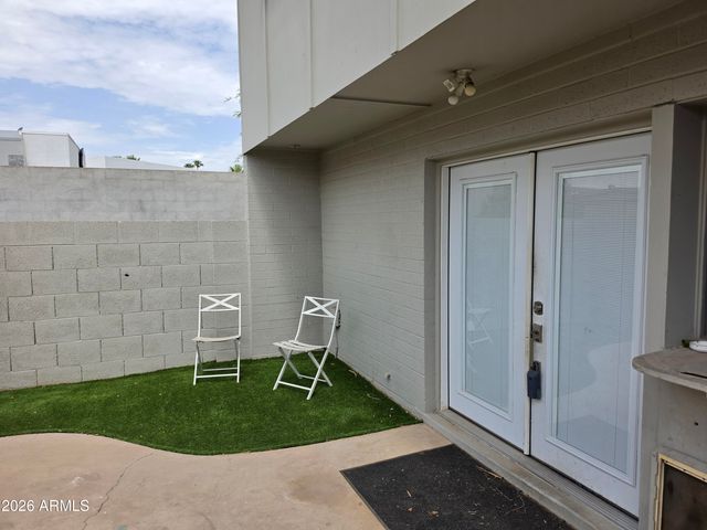 8407 E CHAPARRAL Road, Scottsdale, AZ 85250