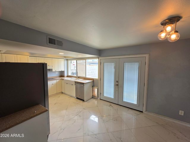 8407 E CHAPARRAL Road, Scottsdale, AZ 85250