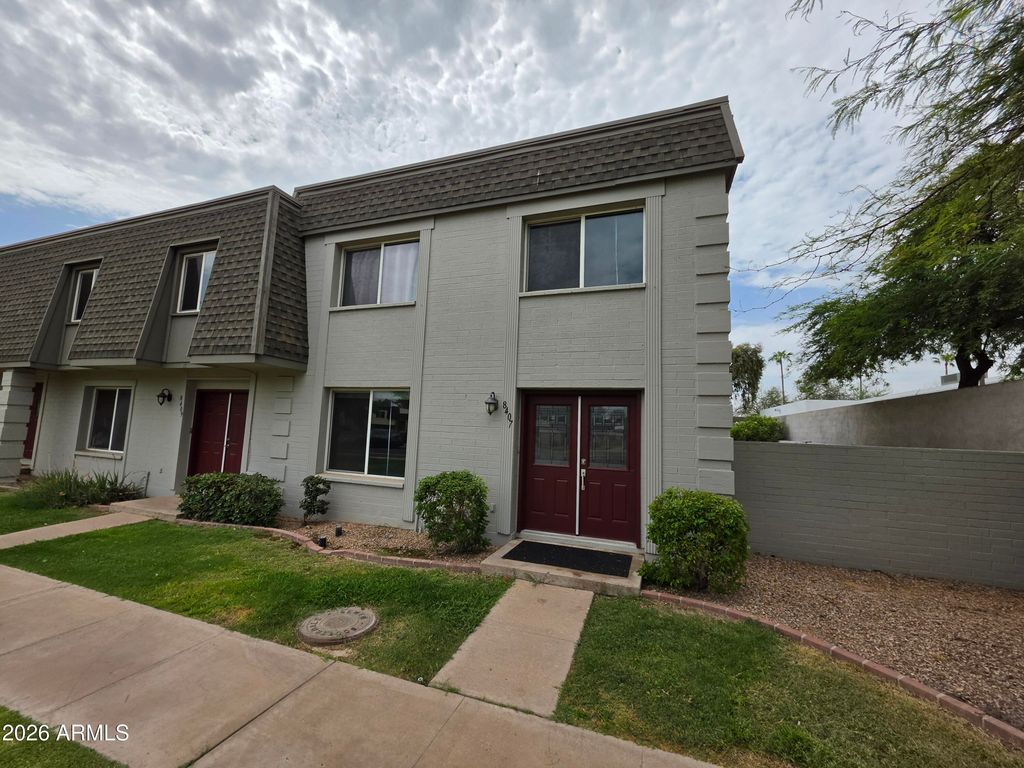 8407 E CHAPARRAL Road, Scottsdale, AZ 85250