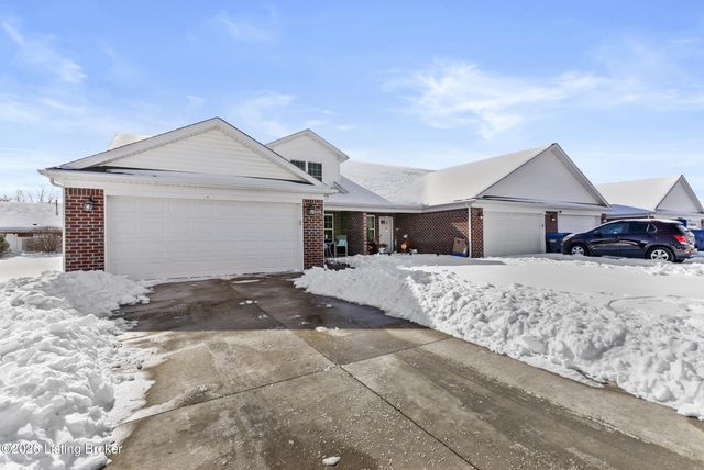 6600 Eagle Wood Dr, Louisville, KY 40272