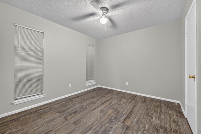 4902 Inverness Avenue, Fort Worth, TX 76132