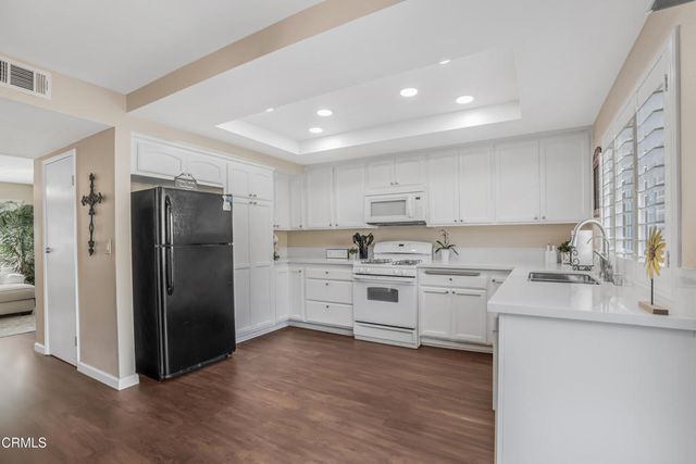 1610 Parrot Court, Ventura, CA 93003