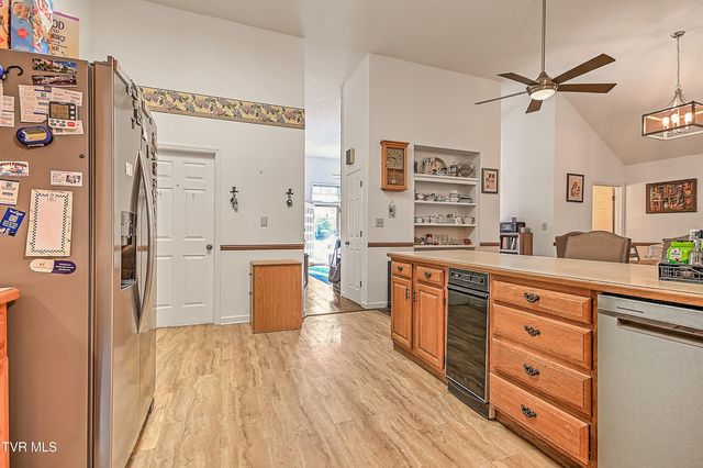 42 Platinum Court 42, Johnson City, TN 37604