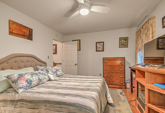 42 Platinum Court 42, Johnson City, TN 37604