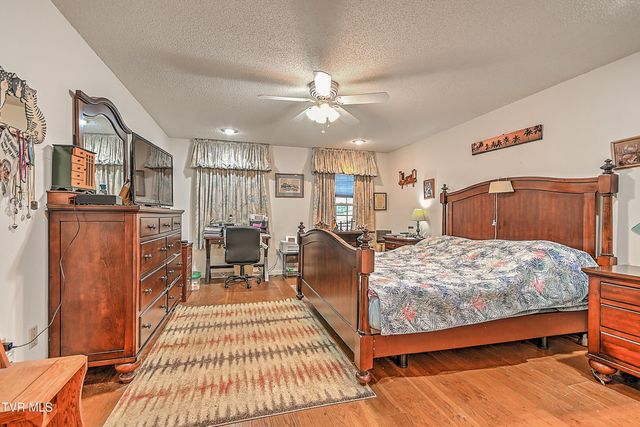 42 Platinum Court 42, Johnson City, TN 37604