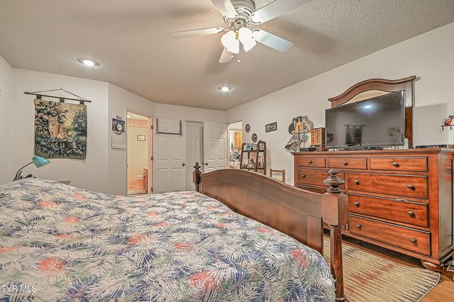 42 Platinum Court 42, Johnson City, TN 37604