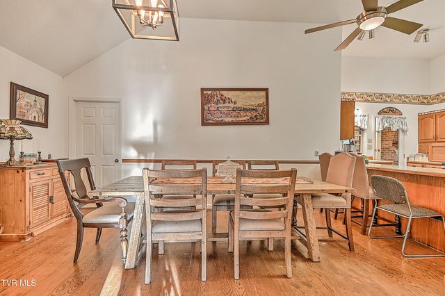 42 Platinum Court 42, Johnson City, TN 37604