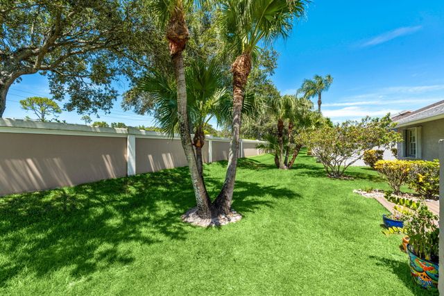 5256 Tiffany Anne Circle, West Palm Beach, FL 33417