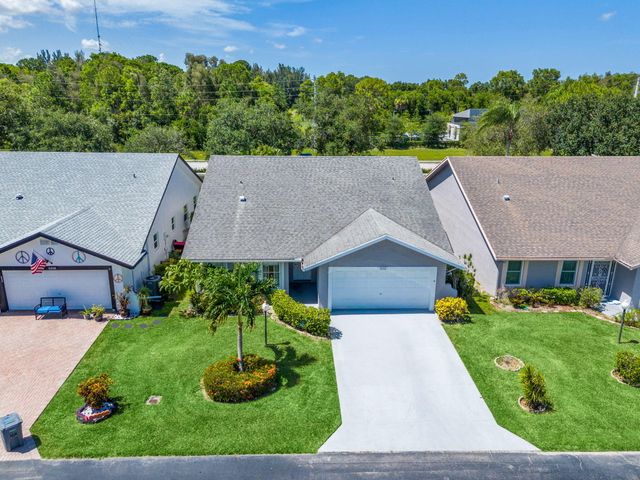 5256 Tiffany Anne Circle, West Palm Beach, FL 33417